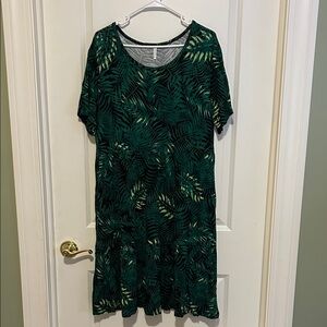 Green Leaf Print Midi Dress